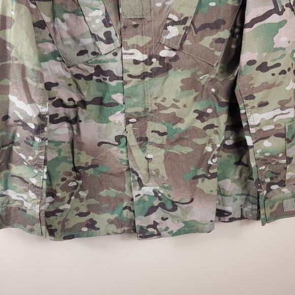 Army Combat Uniform Jacket Flame Resistant in Multicam Camo Size S Long - Picture 3 of 11